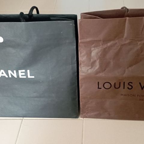 ถุงกระดาษ CHANEL สีดำ และ LOUIS VUITTON สีน้ำตาล ของแท้ รูปที่ 6