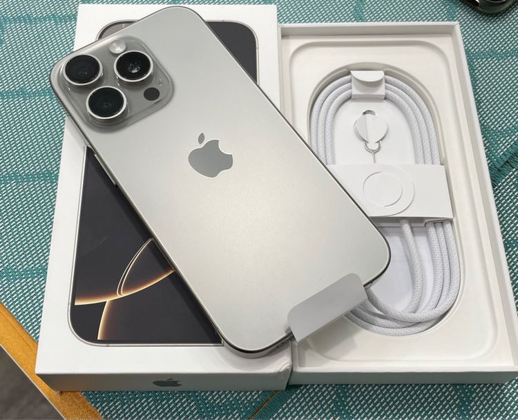 มากกว่า 512 GB iphone 16 pro 1TB สวยมมาก