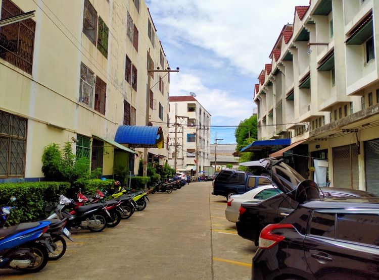 ตึกแถว 3 ชิ้น ครึ่ง ขาย 2 ห้อง ติดกัน รูปที่ 4