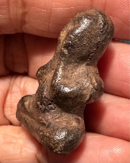 พระปิดตาผงคลุกรักพิมพ์ชลูด รูปที่ 4