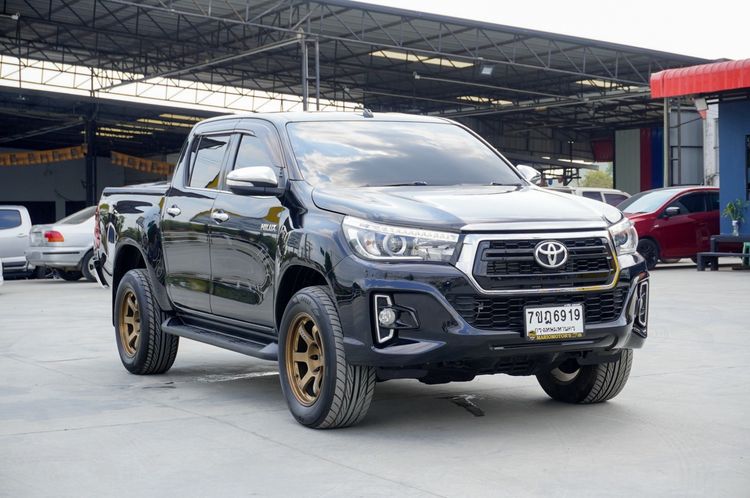 รถ Toyota Hilux Revo 2.4 Prerunner G สี ดำ