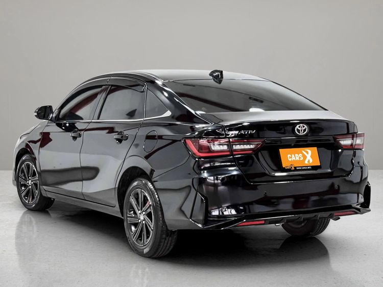 Toyota Yaris ATIV 2023 1.2 Premium Sedan เบนซิน ไม่ติดแก๊ส เกียร์อัตโนมัติ ดำ รูปที่ 4