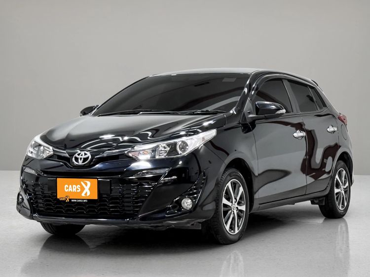 รถ Toyota Yaris 1.2 G สี ดำ