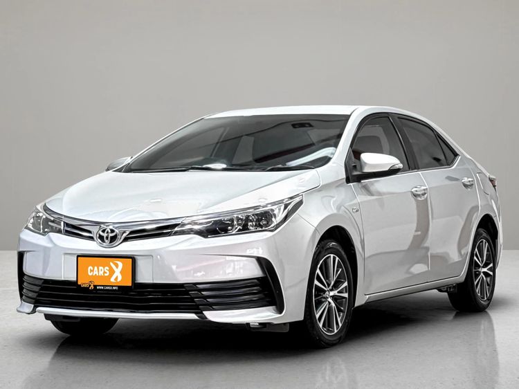 Toyota Altis 2018 1.8 E Sedan เบนซิน ไม่ติดแก๊ส เกียร์อัตโนมัติ บรอนซ์เงิน