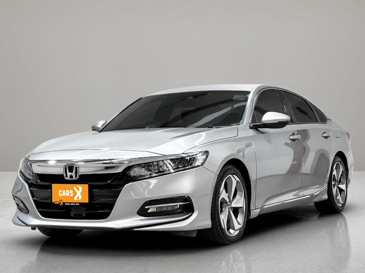 รถ Honda Accord 2.0 Hybrid สี บรอนซ์เงิน