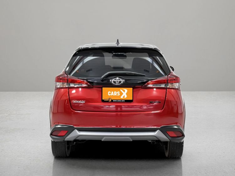 Toyota Yaris 2021 1.2 Sport Premium X Sedan เบนซิน ไม่ติดแก๊ส เกียร์อัตโนมัติ แดง รูปที่ 3