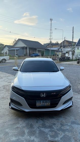 รถ Honda Accord 1.5 Turbo EL สี ขาว