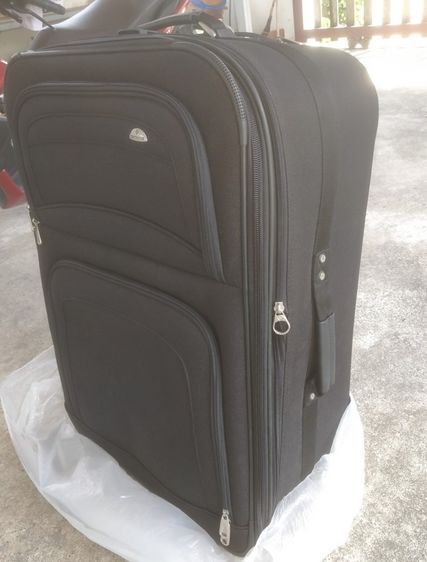 Samsonite ไนล่อน ไม่ระบุ ดำ Large Wheeled Suitcase กระเป๋าเดินทางแบบมีล้อลากขนาดใหญ่ สภาพใหม่
