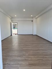 ขายคอนโดรีโนเวทแล้ว ติด BTS สะพานใหม่ ห้องใหญ่ 38 ตร.ม.