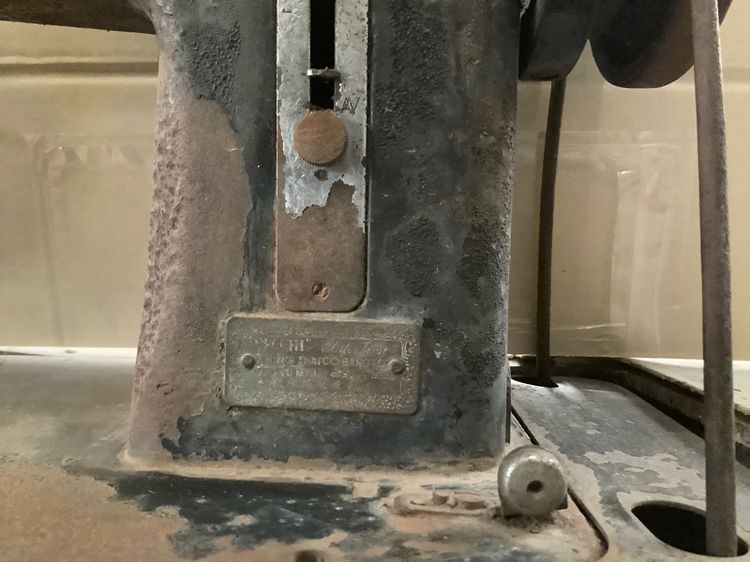 จักรเย็บผ้าโบราณ รูปที่ 13