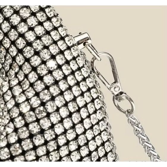 Rhinestone Dinner Handbags Bucket Bags กระเป๋าสะพายข้างสําหรับงานปาร์ตี้งานแต่งงานค็อกเทลปาร์ตี้ เพชรแน่นมากสวยหรูดูแพงมาก เกรดขึ้นห้าง รูปที่ 5