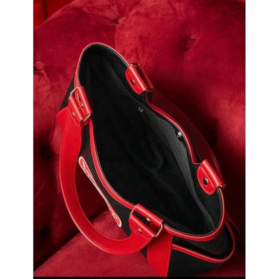 กระเป๋าทรงวินเทจ Betty boob ถือหรือคล้องไหล่วัสดุดีสีสวย แท้💯 รูปที่ 5