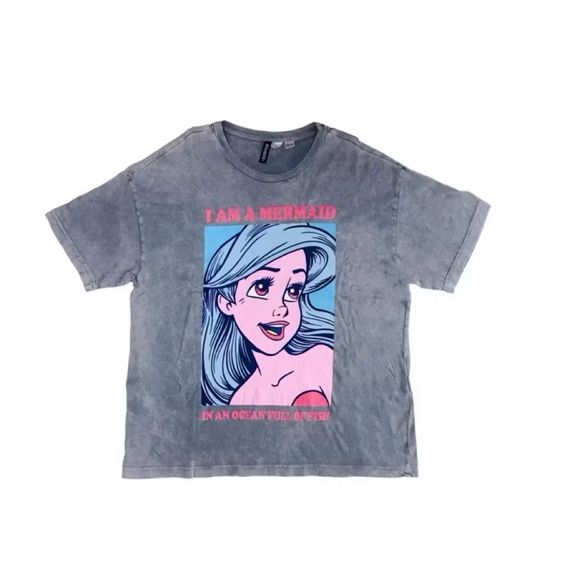 เสื้อยืดทรงโอเว่อร์ไซส์ MERMAID DISNEY Hแอนด์M แท้💯 รูปที่ 2