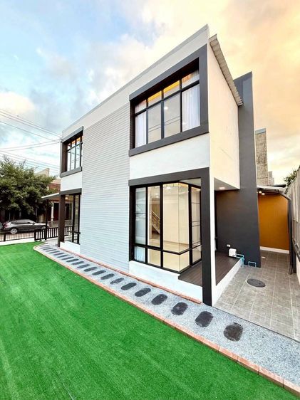  ขายบ้านเดี่ยว แต่งสวย พร้อมอยู่ หมู่บ้านเดอะซีซั่น เพชรเกษม 69 