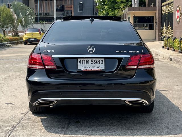 Mercedes-Benz E-Class 2015 E300 2.2 BlueTEC Hybrid AMG Dynamic ดีเซล ไม่ติดแก๊ส เกียร์อัตโนมัติ ดำ รูปที่ 3