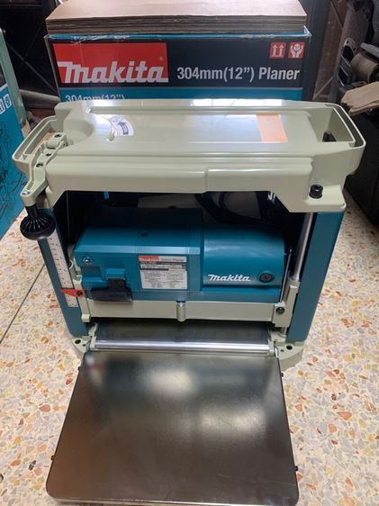 กบแท่นรีดไม้ makita 2012NB 12 นิ้วสภาพนางฟ้าเหมือนใหม่ไม่ได้ผ่านการใช้งานอุปกรณ์ครบพร้อมกล่องคู่มือพร้อมใช้งาน