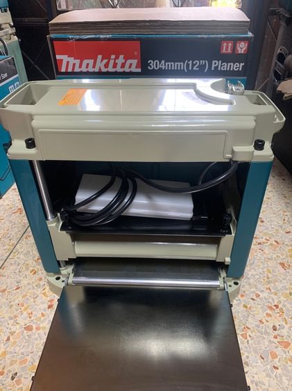 กบแท่นรีดไม้ makita 2012NB 12 นิ้วสภาพนางฟ้าเหมือนใหม่ไม่ได้ผ่านการใช้งานอุปกรณ์ครบพร้อมกล่องคู่มือพร้อมใช้งาน รูปที่ 5