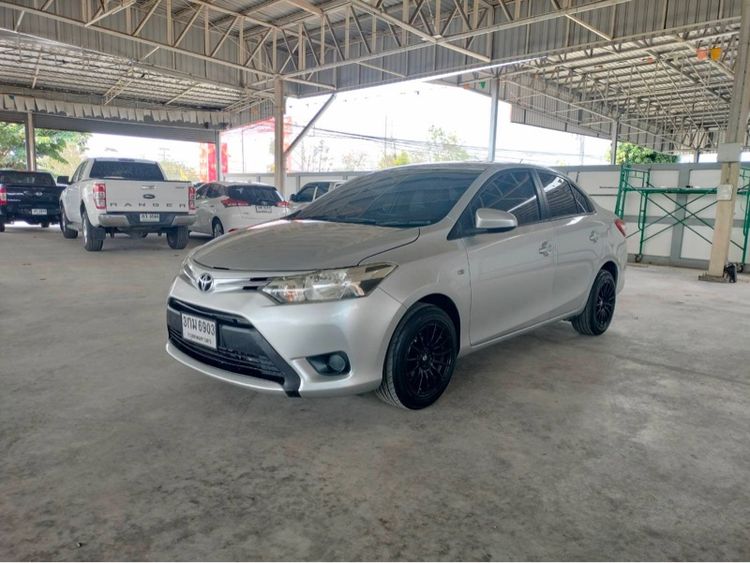 รถ Toyota Vios 1.5 E สี เทา