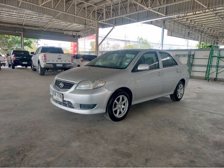 รถ Toyota Vios 1.5 J สี เทา