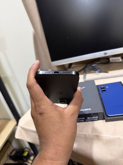 iPhone 16 Pro Max 256GB Titanium Black เดิมๆ กล้องสวย สแกนหน้าปกติ แบต 90 สอบถามได้คัฟ  รูปที่ 9