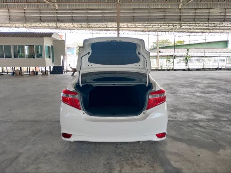 Toyota Vios 2013 1.5 E Sedan เบนซิน ไม่ติดแก๊ส เกียร์อัตโนมัติ ขาว รูปที่ 4