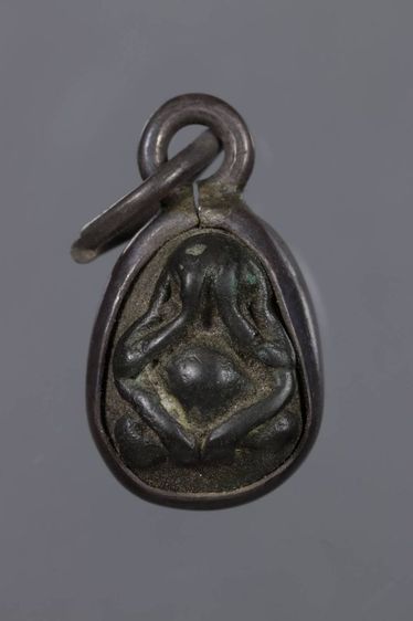 พระเครื่อง รูปที่ 2