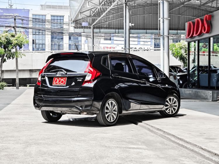 Honda Jazz 2017 1.5 S Sedan เบนซิน เกียร์อัตโนมัติ ดำ รูปที่ 2