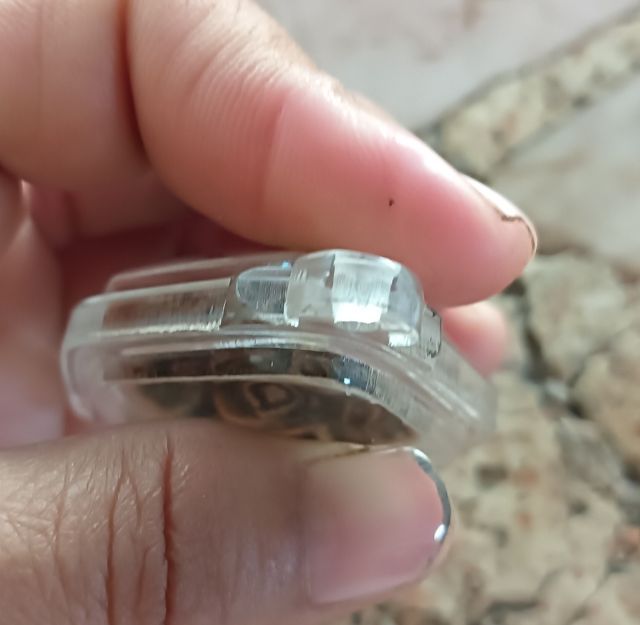 พระสีเหลือง 1 องค์ รูปที่ 5