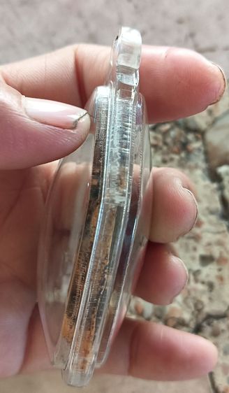 พระสีเหลือง 1 องค์ รูปที่ 4