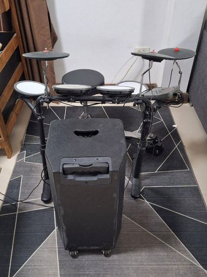 ขาย กลองชุดไฟฟ้า เก้าอี้ และลำโพง รูปที่ 4