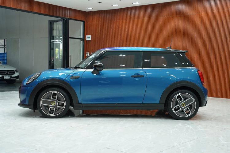 Mini COOPER 2022 รุ่นย่อยอื่นๆ Sedan ไฟฟ้า เกียร์อัตโนมัติ ฟ้า รูปที่ 4
