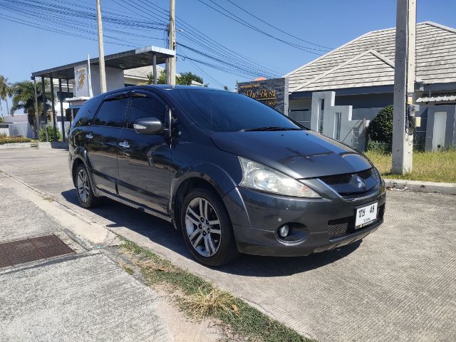 รถ Mitsubishi Space Wagon 2.4 GT สี เทา