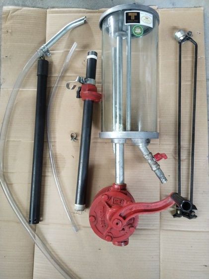 ปั้มหลอด 5ลิตร สภาพมือ1 ไม่เคยใช้งาน สภาพใหม่