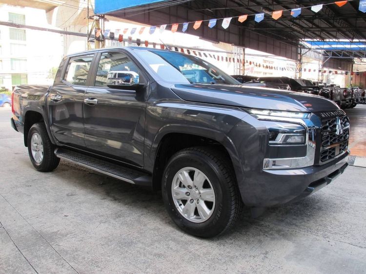 Mitsubishi Triton 2025 All New Double Cab 2.4 4WD Prime Pickup ดีเซล ไม่ติดแก๊ส เกียร์ธรรมดา ดำ รูปที่ 2