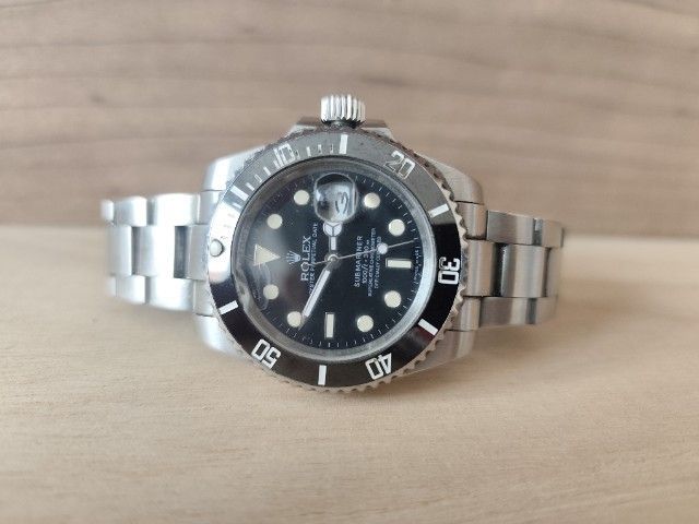 ขาย Rolex Submariner ขอบเซรามิกสีดำ ลานขาด กระจกบิ่น เครื่องน็อค ขายตามสภาพ ส่งต่อราคาซาก แกะอะไหล่เอาไปบูรณะต่อด้วยตัวเอง รูปที่ 2