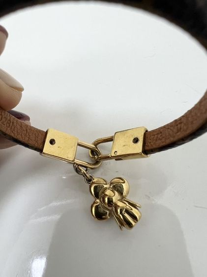 กำไลข้อมือ LV Vivienne Charm รูปที่ 4