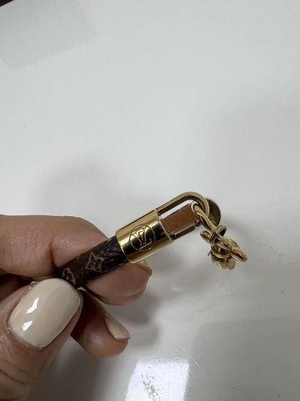 กำไลข้อมือ LV Vivienne Charm รูปที่ 5