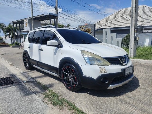 Nissan Livina 2014 1.6 V Van เบนซิน ไม่ติดแก๊ส เกียร์อัตโนมัติ ขาว รูปที่ 2