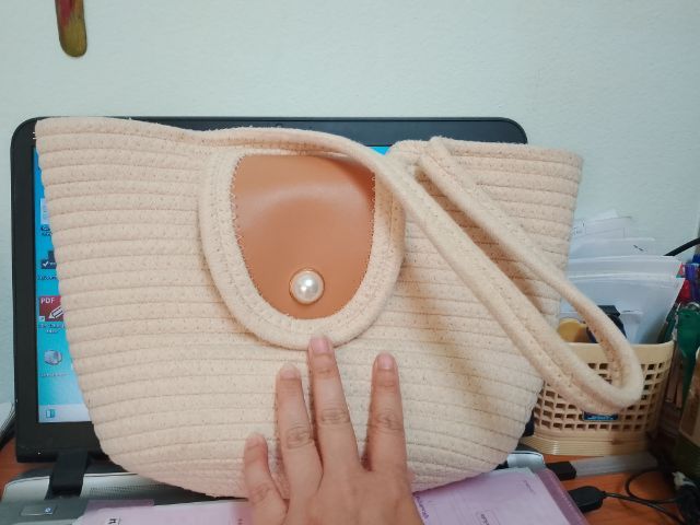 กระเป๋าสะพาย