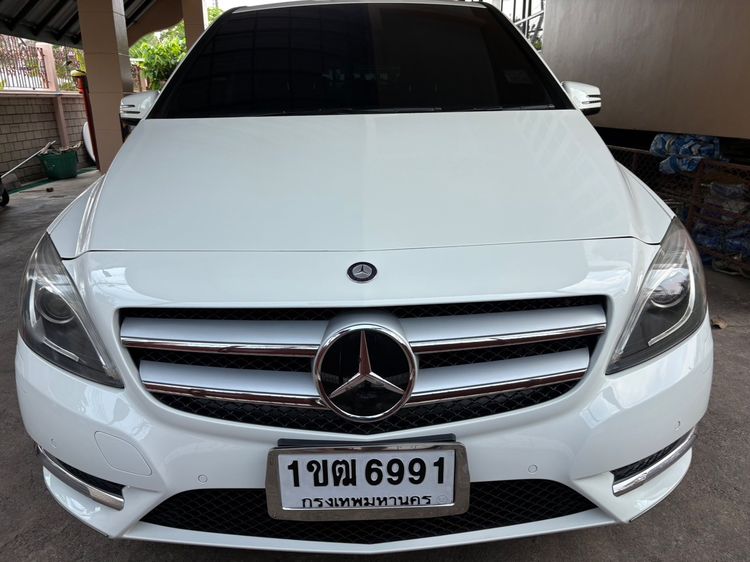 Mercedes-Benz B-Class 2013 B200 Sedan เบนซิน เกียร์อัตโนมัติ ขาว รูปที่ 3