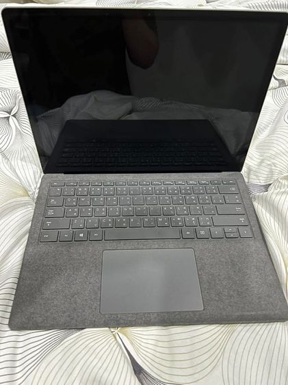 8 กิกะไบต์ วินโดว์ ขายต่อ Microsoft Surface Laptop 3

