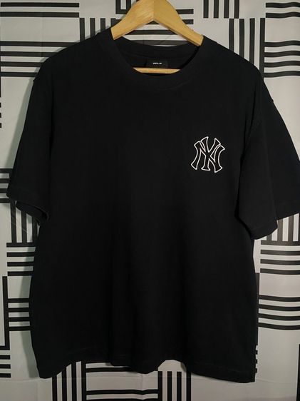 เสื้อยืด MLB รุ่น Basic Mega Logo Oversized-Fit T-Shirt สีดำ