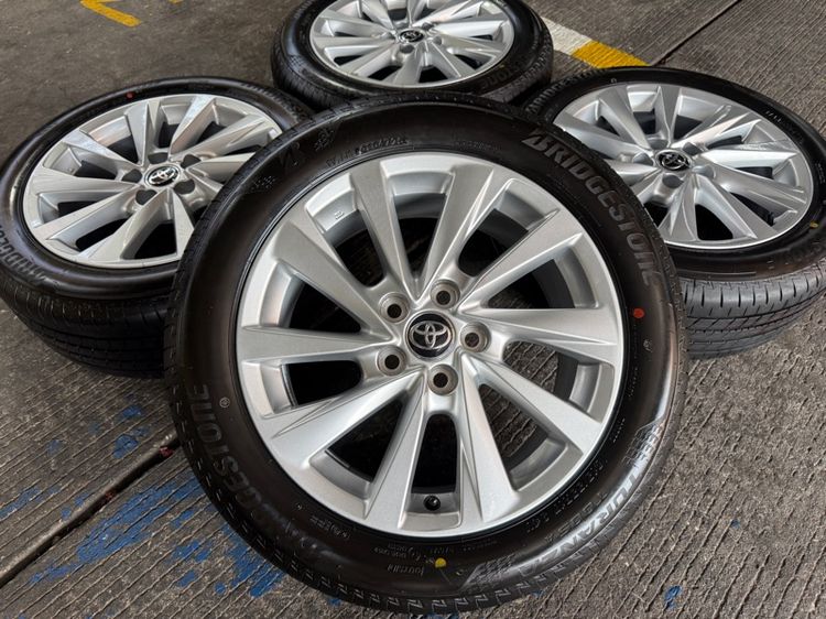 Toyota New Camry ขอบ 17 นิ้ว Top 🔥