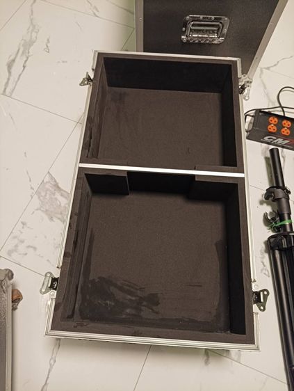 ขายกล่องใส่ลำโพง RCF สั่งทำพิเศษ สภาพดี ราคาถูก รูปที่ 11