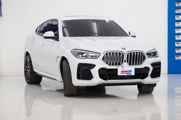 BMW X6 2024 3.0 xDrive40i M Sport Sedan เบนซิน ไม่ติดแก๊ส เกียร์อัตโนมัติ ขาว รูปที่ 3