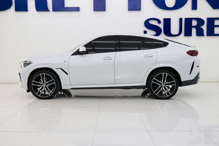 BMW X6 2024 3.0 xDrive40i M Sport Sedan เบนซิน ไม่ติดแก๊ส เกียร์อัตโนมัติ ขาว รูปที่ 2