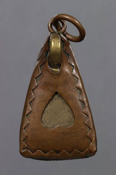 พระเครื่อง รูปที่ 2