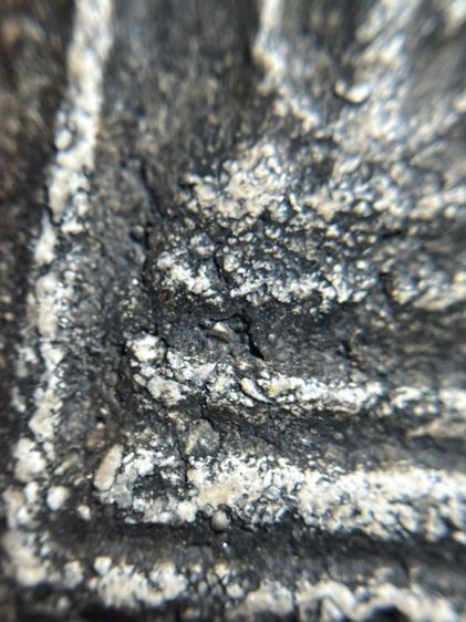 พระสมเด็จวัดระฆังพิมพ์ใหญ่เนื้อเก่าสวยเป็นธรรมชาติเนื้อสีดํา รูปที่ 8