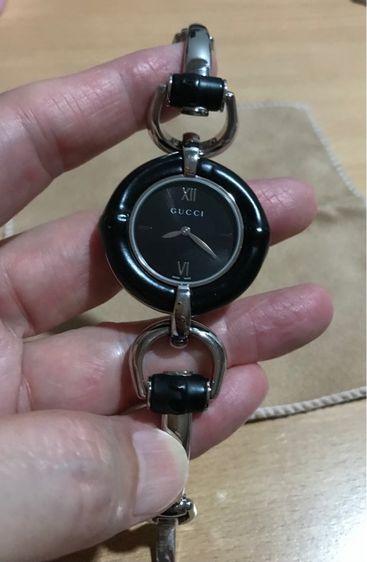 Gucci Bamboo สภาพดี quartz ใช้งานดี ปกติ รูปที่ 2