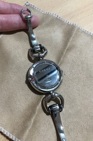 Gucci Bamboo สภาพดี quartz ใช้งานดี ปกติ รูปที่ 13